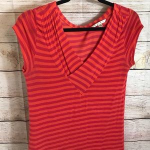 CAbi Bright & Beautiful V-Neck Tee - M